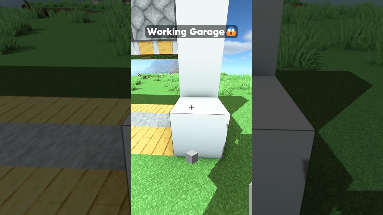 Minecraft Working Garage 😱 (Your Way's Better) #shorts #minecraft