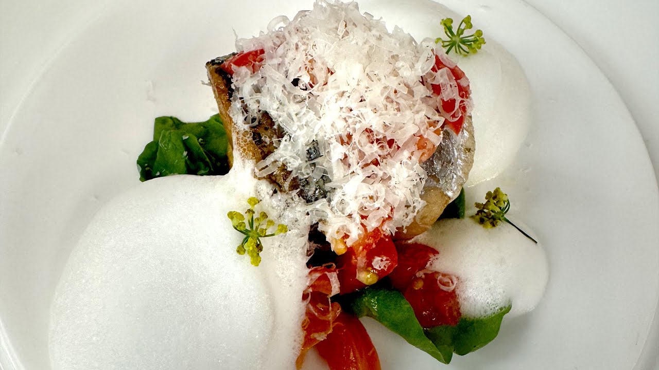 【Involtini of Pacific Saury】with Green Lemon Foam【秋刀魚のインボルティーニ】グリーンレモンの泡
