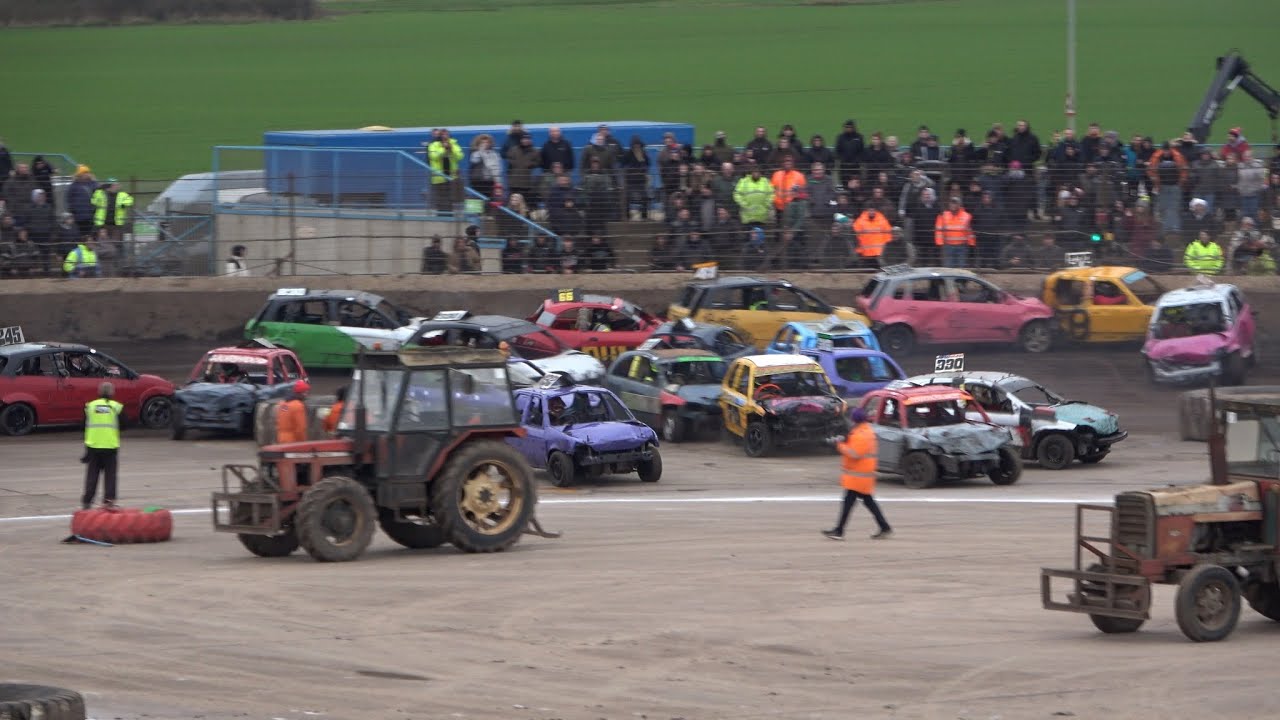TRACKSTAR RACING LAST MEETING OF THE YEAR AND THIS IS HEAT 1 FOR THE TEAMS OF 3 BANGERS #TSR #BANGER