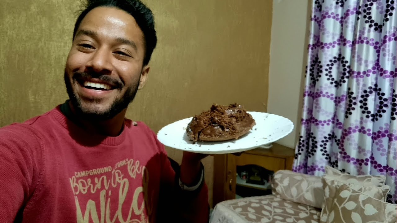 Finally cake bana dia 😋 per ye kya hua