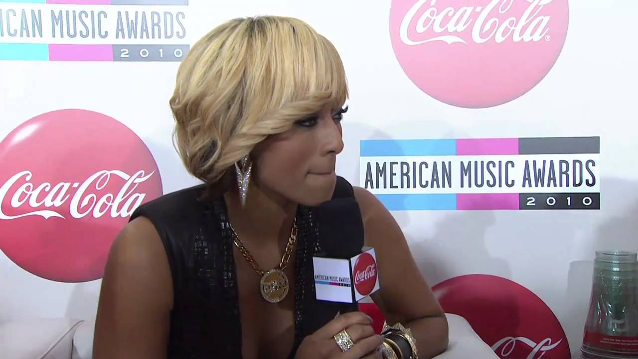 AMA 2010 Red Carpet Interview with Keri Hilson