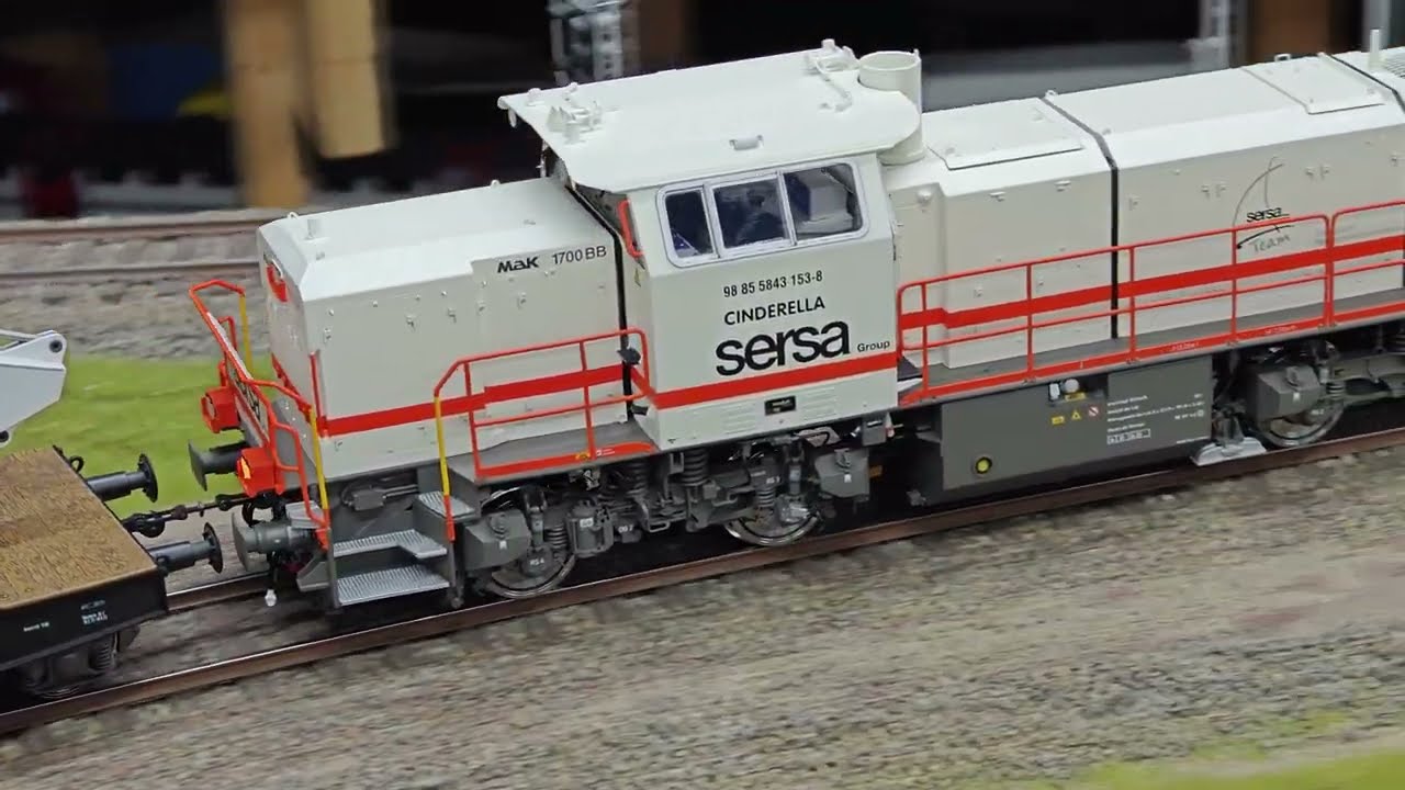 Sersa Am 843 Kiss, Ae 4/7 Dingler, Re 460 Fulgurex Spur1