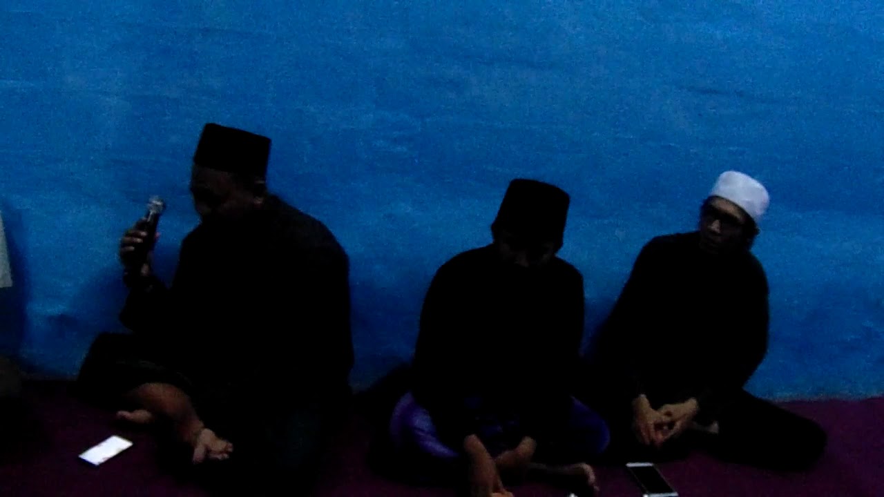 Sholawat Shollu 'ala Nurilladzi ( Hadroh Al-Hilyah )