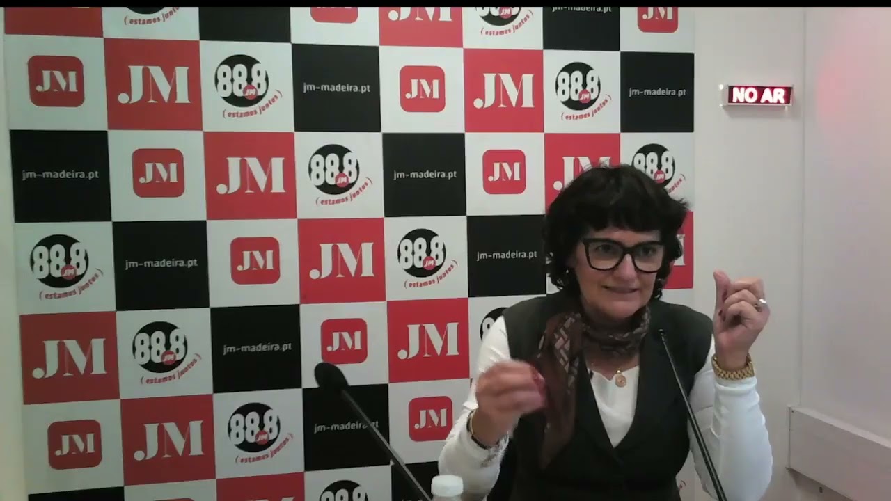 Carla Cabral em conversa sobre a exposição “Perco-me no prazer, quando da vida fazes pássaros”