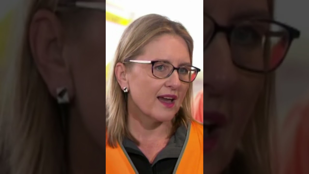 Victorian Premier admits to smoking cannabis At Press Conference | 10 News First