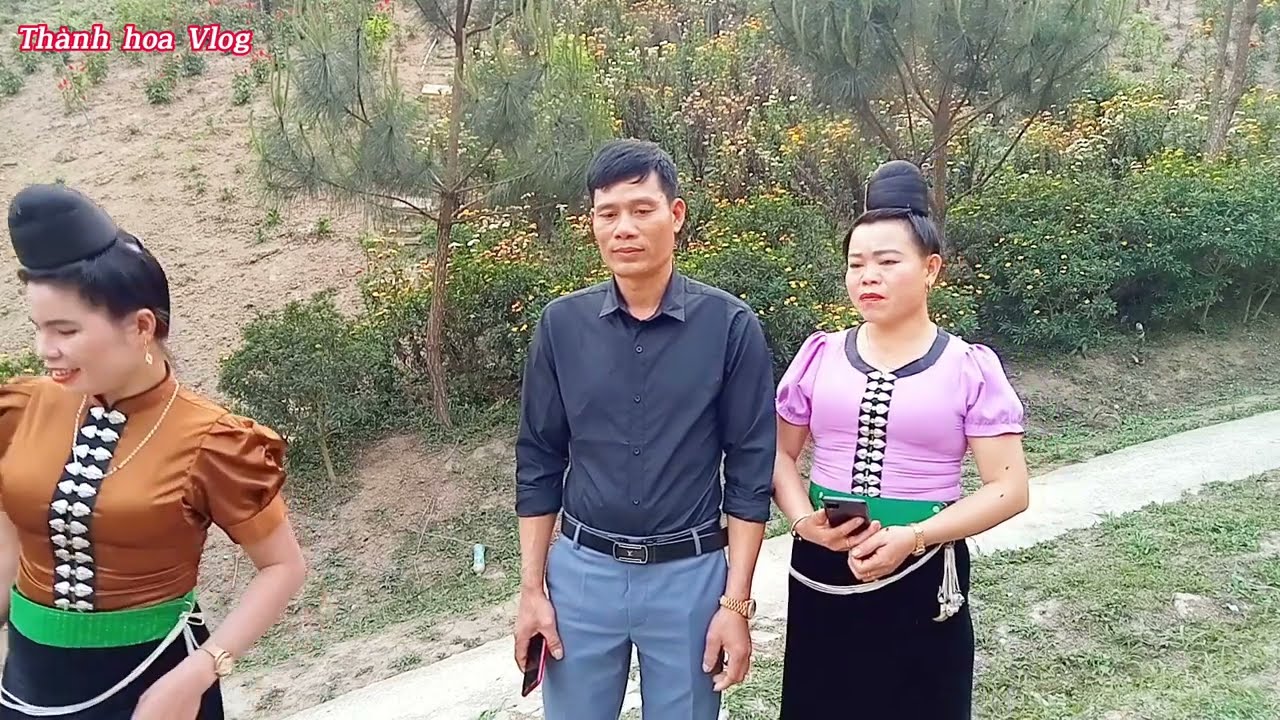 Chụ té  lệch kin ỏi chụ té nọi kin ỏi phá song