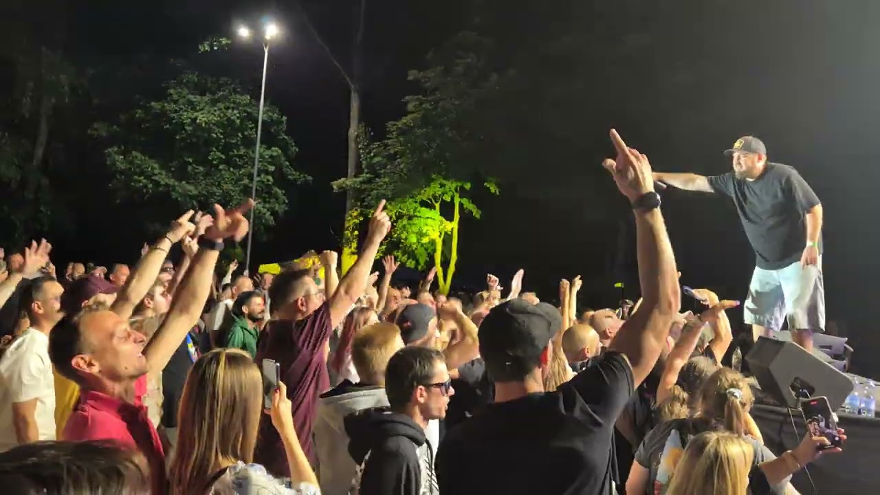 To my Polacy /@piec.dwa.debiec#hiphop #polskirap #polskihiphop #koncert #hanssolo#srodawielkopolska#