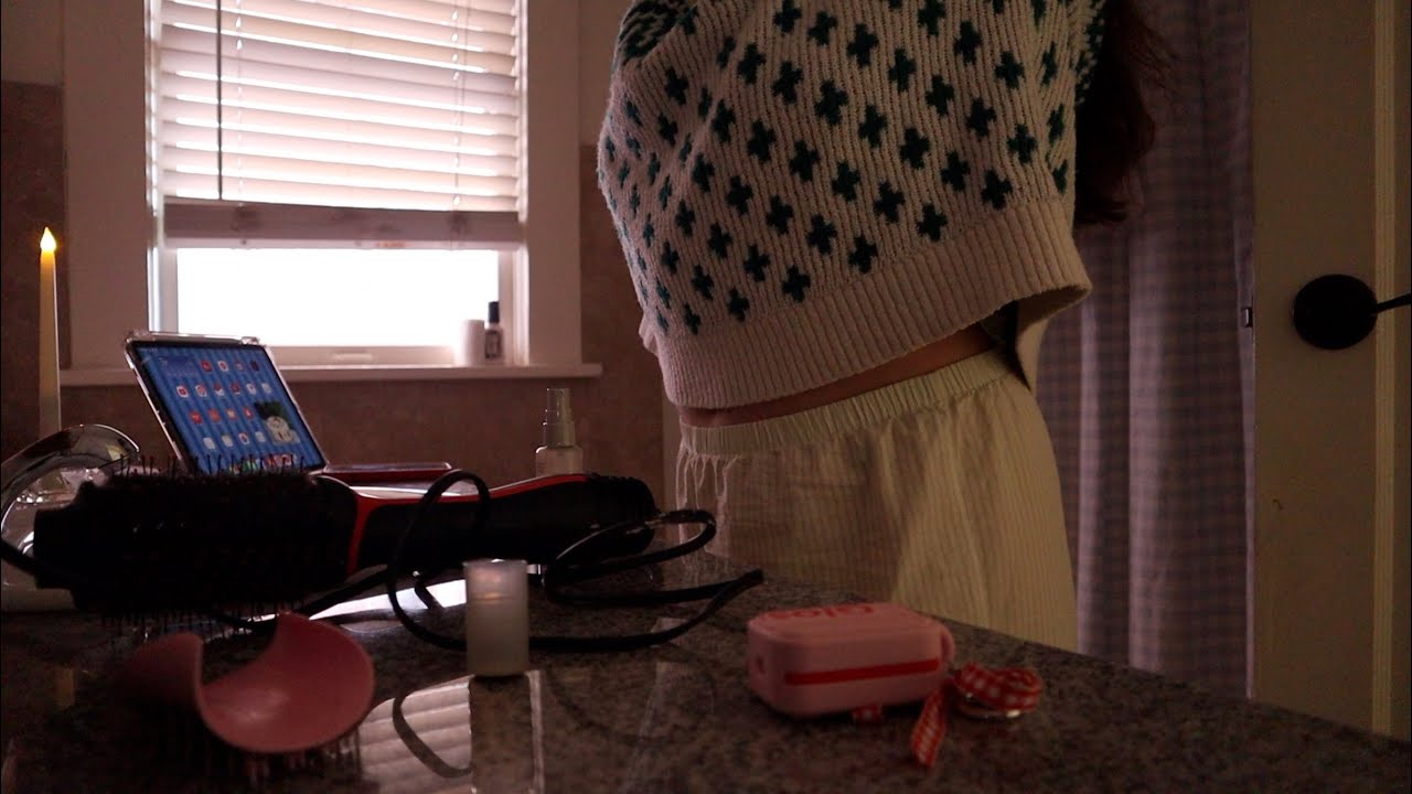 a Saturday in January | at home vlog, new iphone, and making green/carrot juice 🌱