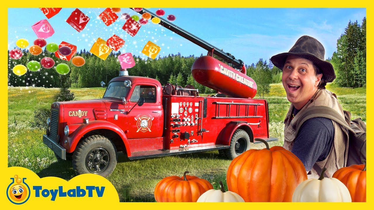 Halloween Pumpkin Patch Adventure & Giant Maze! Family Friendly Kids Activities & Surprise Toys
