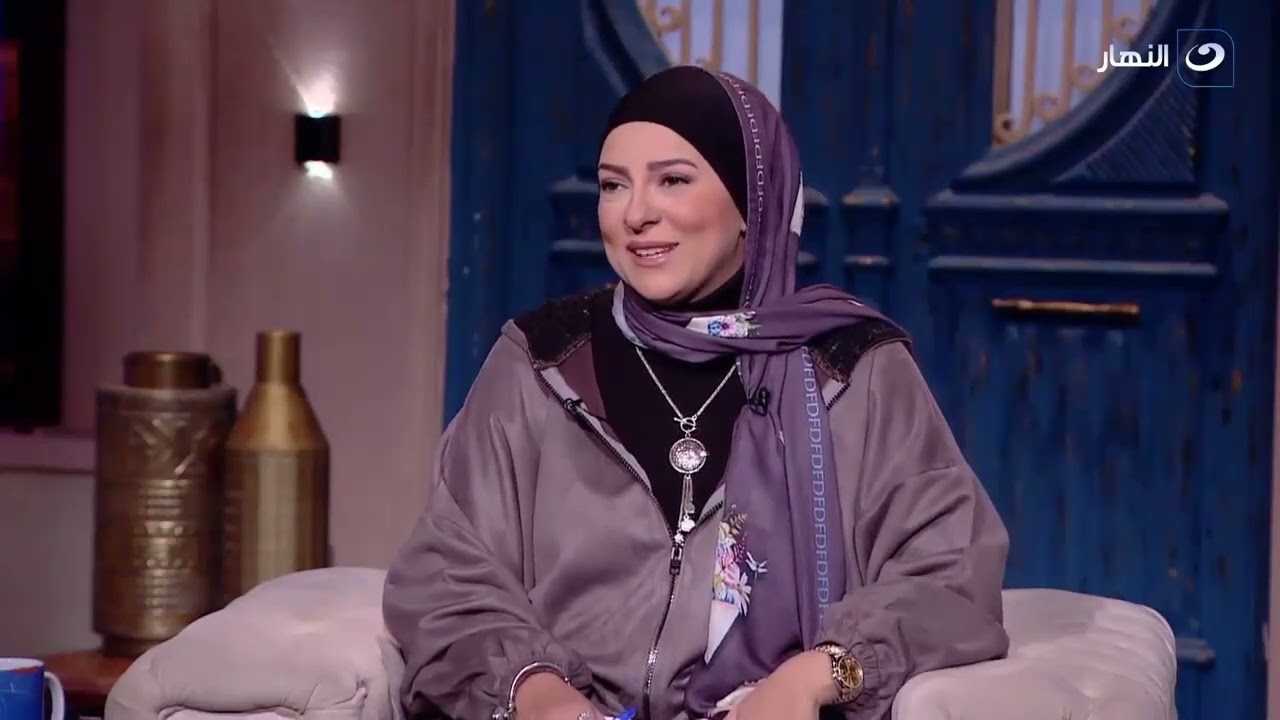 ابن أمه .. ضعيف الشخصية والأم مسيطرة عليه .. هل قابلتيه قبل كده ؟