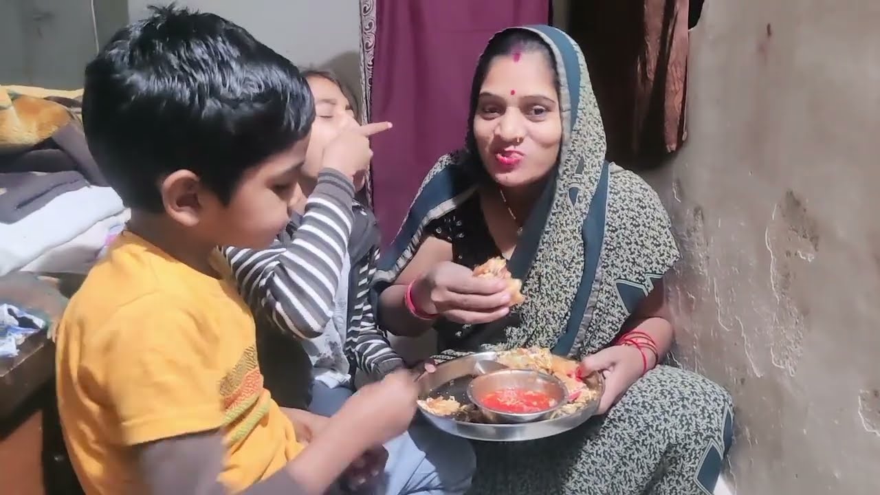हमारी सबसे फेवरेट पेटीज | Village Life style | Chandni vlogs #vlog #village #family #familyvlog 