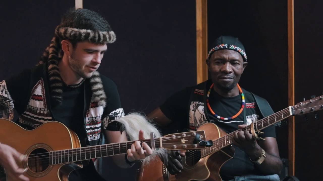 Qadasi & Maqhinga - Uhambo Olusha (Acoustic)