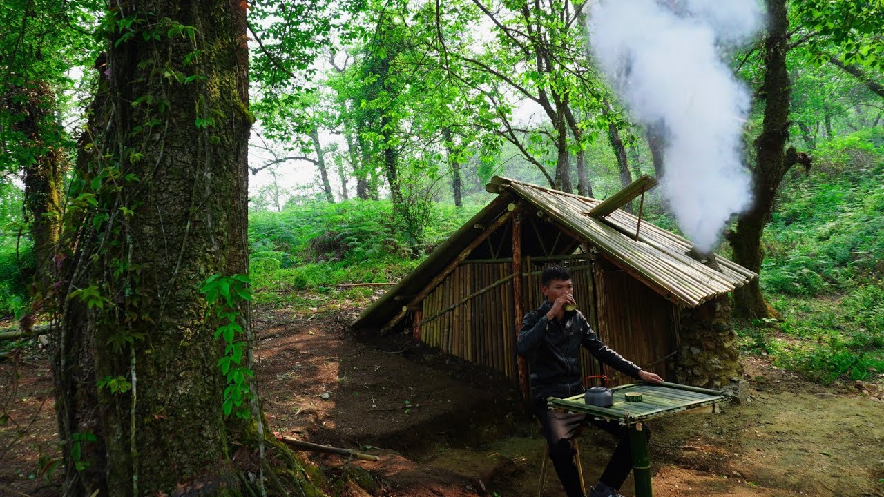 Full video : 15 days Building a survival shelter | Bushcraft bamboo hut, & clay fireplace