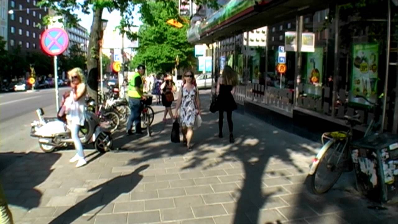 Hej! Vilken låt lyssnar du på? Stockholm