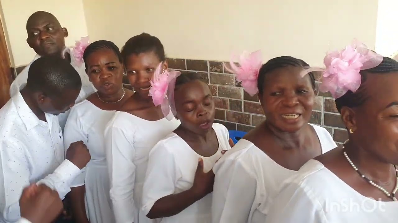 KWAYA YA MT. ANNA BUZA -SIO KWAMBA NARINGA KWASABABU NINAVYO VYOT (Live Performance at BAHARI BEACH)