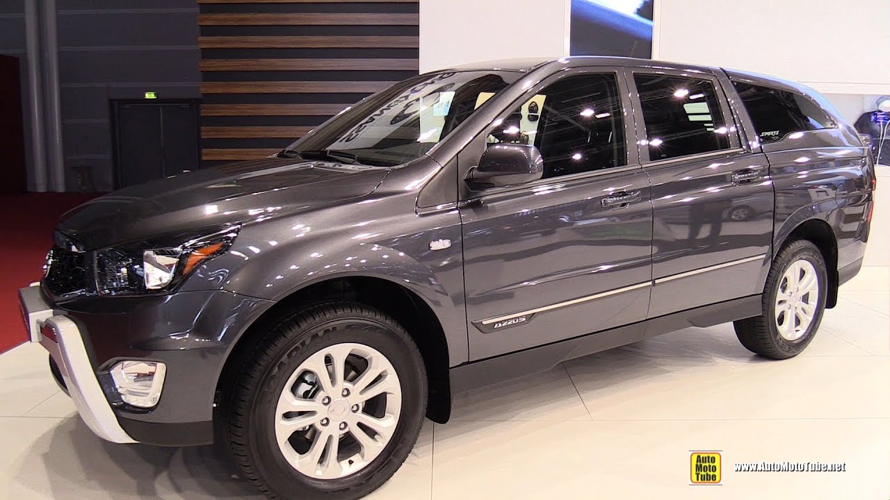 2017 Ssang Yong Actyon Sport 2.2L - Exterior and Interior Walkaround - 2016 Paris Motor Show