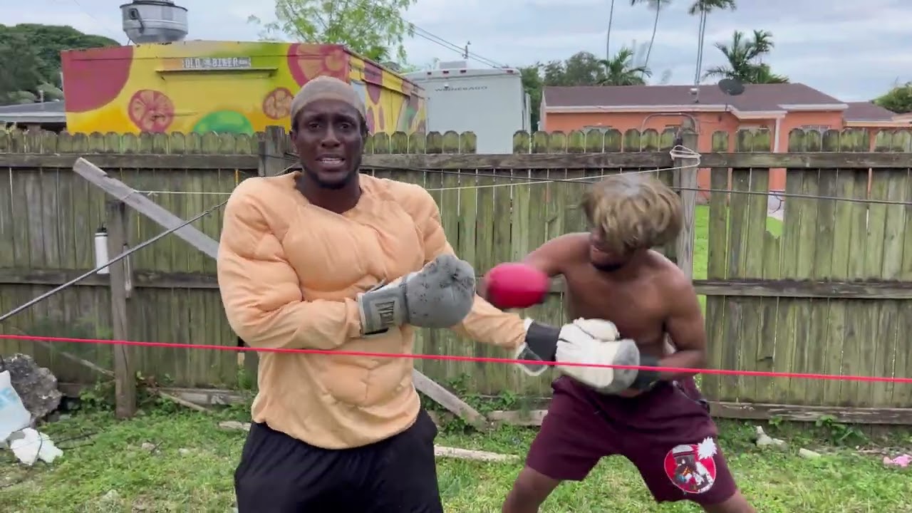 How Mike Tyson and Jake Paul Fought 😂😂