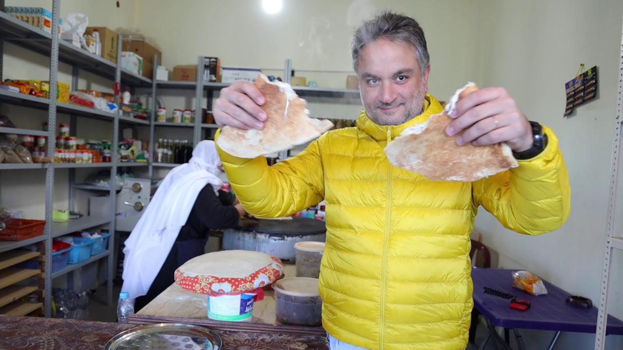 Saj Emm Jihad Bakery, Al Arez Rest House, Maasser el Chouf: Her Manakish Can Make You Cry