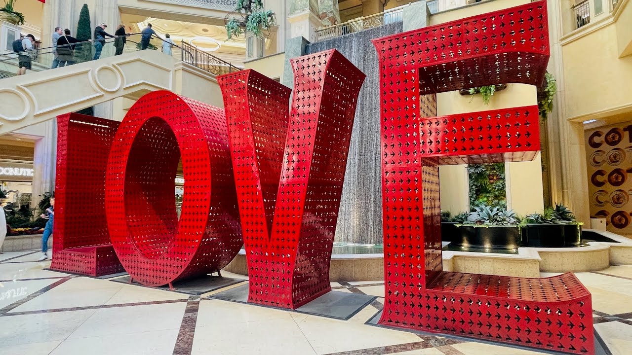 Las Vegas in a Few Glimpses | The City That Never Sleeps ✨ #LasVegas #vegasvibes #travelvlog 