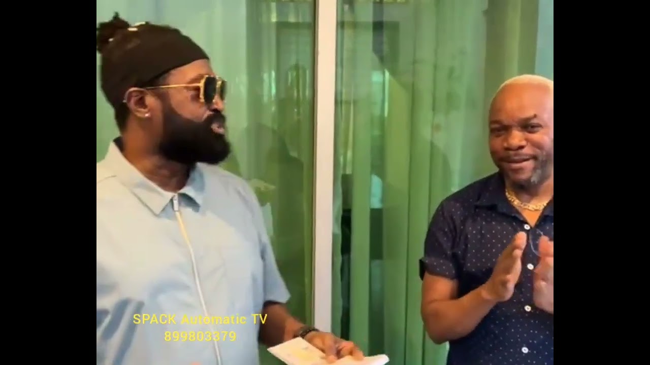 CHEZ  WERRASON  Manda Chante AZUI 12 VISAS pona son Concert  a PARIS 