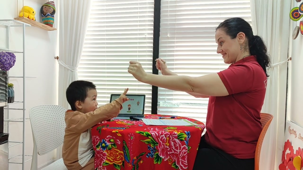 January_Gấu Tuấn Kiệt