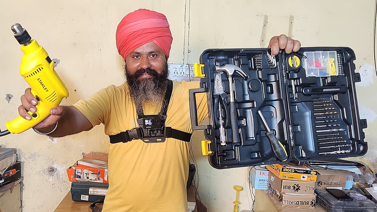 Moli Singh Live 02 At Desi Machine Review