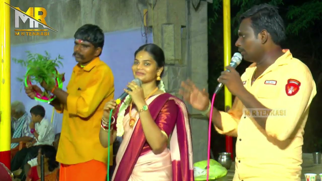 அம்மன் கொடை விழாவில் மாதவி வில்லுப்பாட்டு பார்ப்பதற்கு திரண்டு வந்த மக்கள்