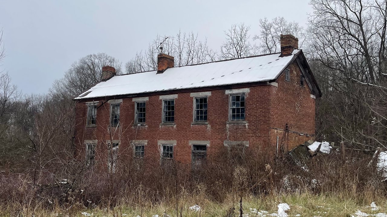 Abandoned 205+ Year Old Bricked Pioneer Farm House in Jefferson County, Ohio (Built around 1820)