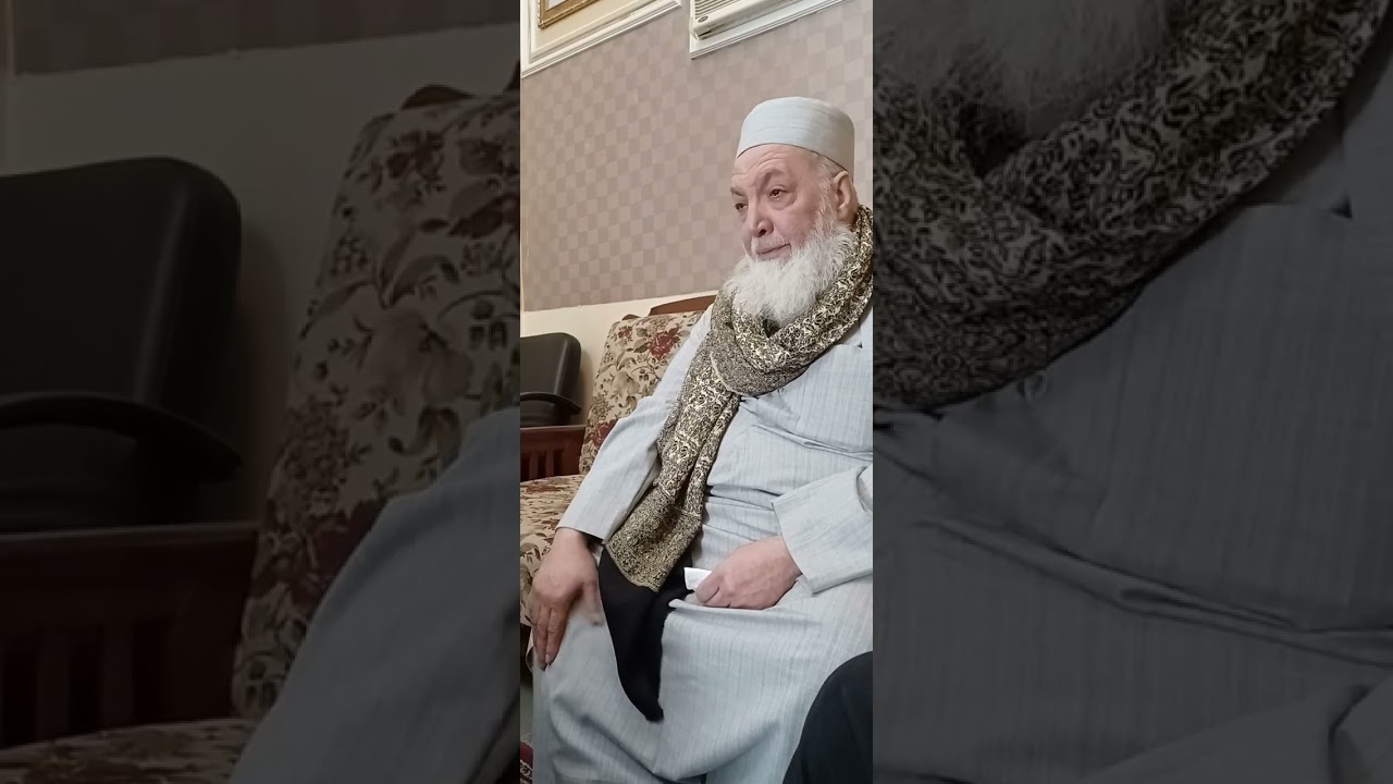 المنشد الخلوق الشيخ عدنان الساسة بحضور الشيخ خالد الخرسة عند الساحة الرضوانية في مدينة أقصر المصرية