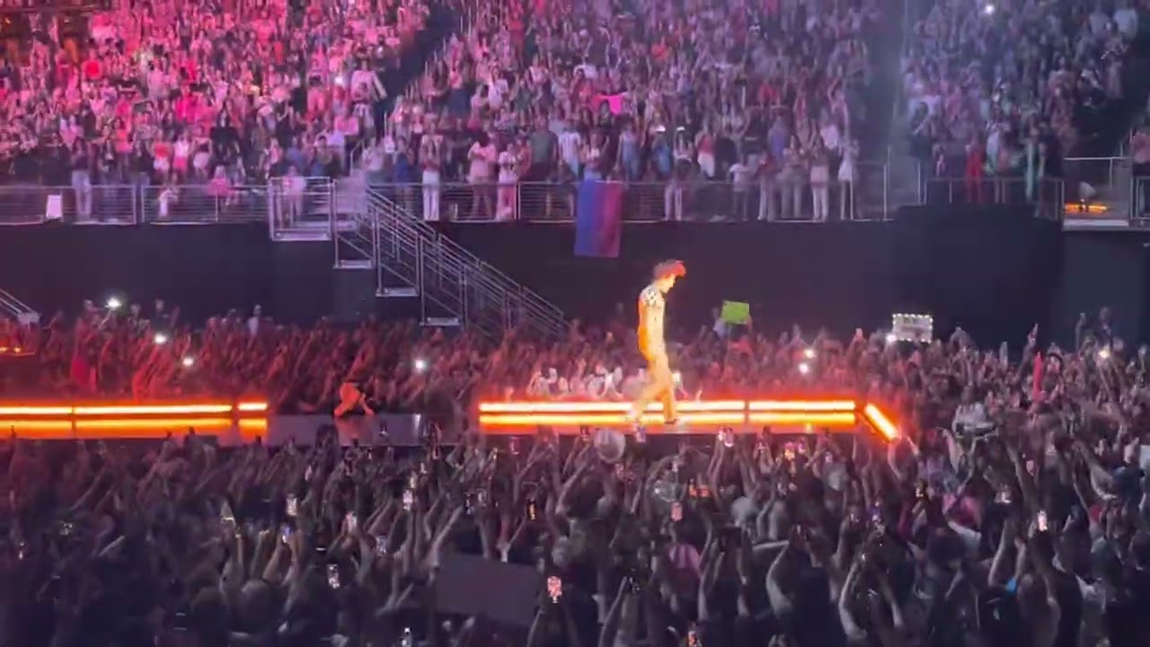 Harry Styles Austin Night 2, Satellite