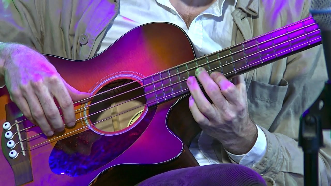 Alexander Claffy Trio - Round Midnight