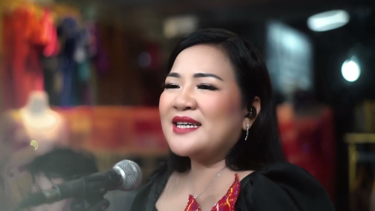 Averiana Barus - Tual Batang Kamuna (Official Live Record)