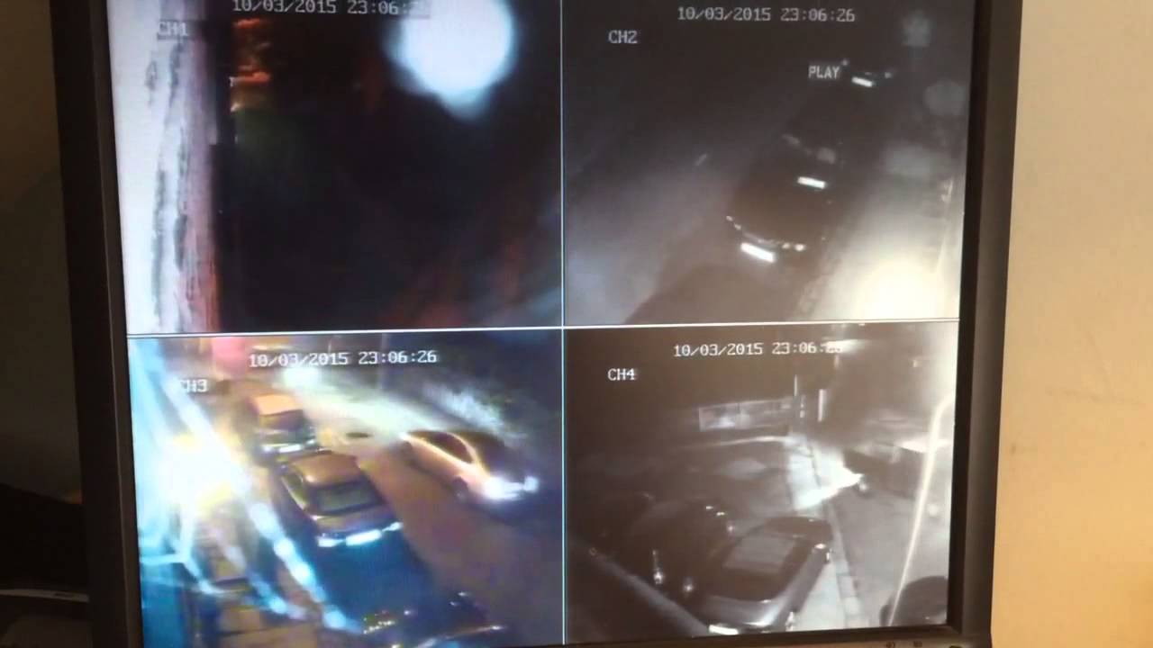 Land Rover Defender theft CCTV