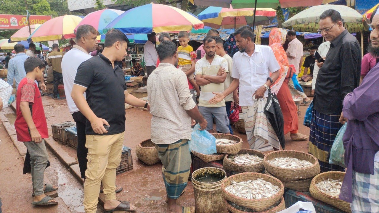 সিলেটের বটেশ্বর মাছ বাজার। Sylhet Bateshwar fish market 