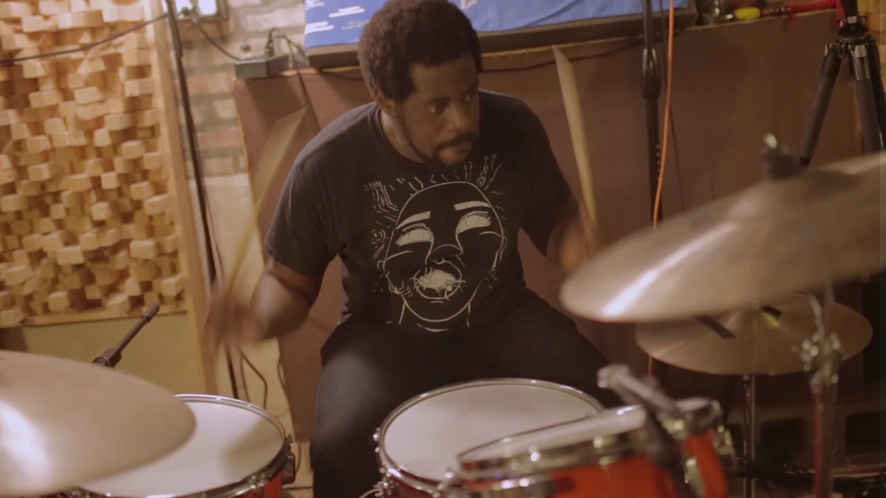 Monobody - "Raytracing" (Live Session)
