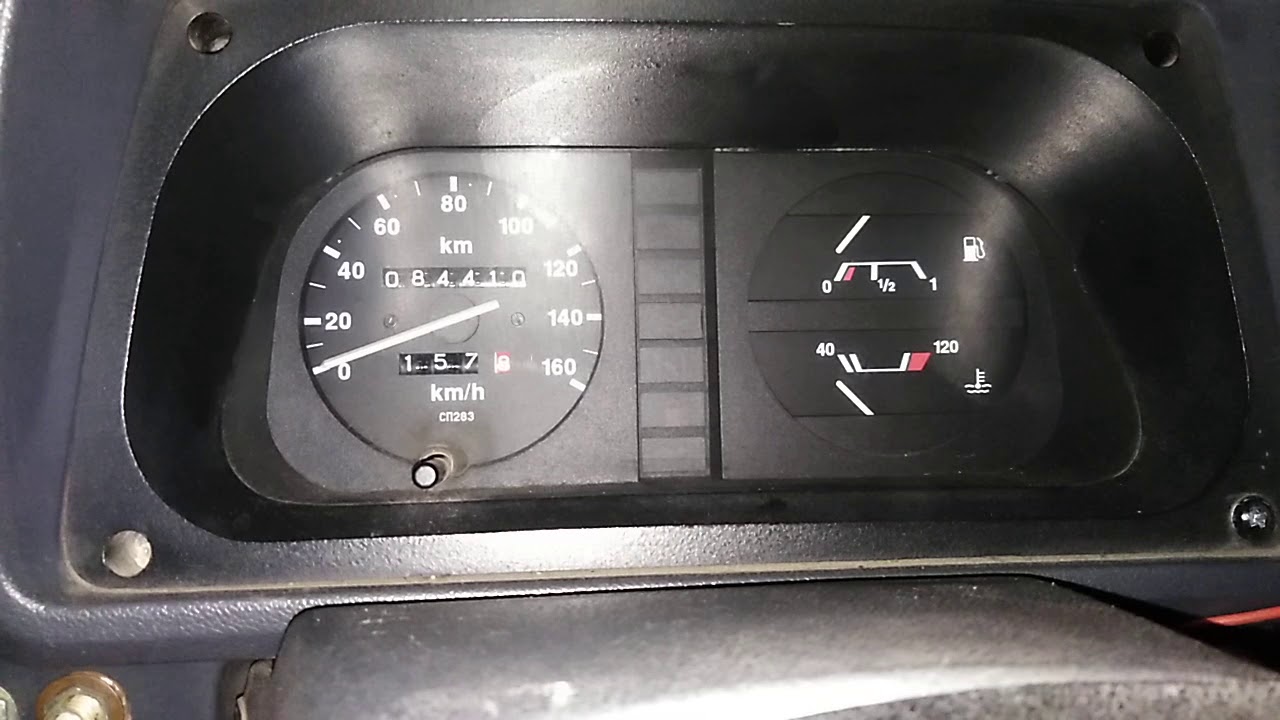 Тахометр на Таврию.