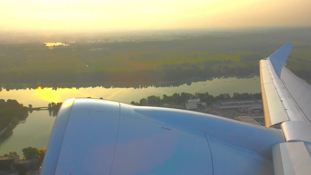 ITA Airways Airbus A220-100 | Milan Linate to London City *Full Flight*