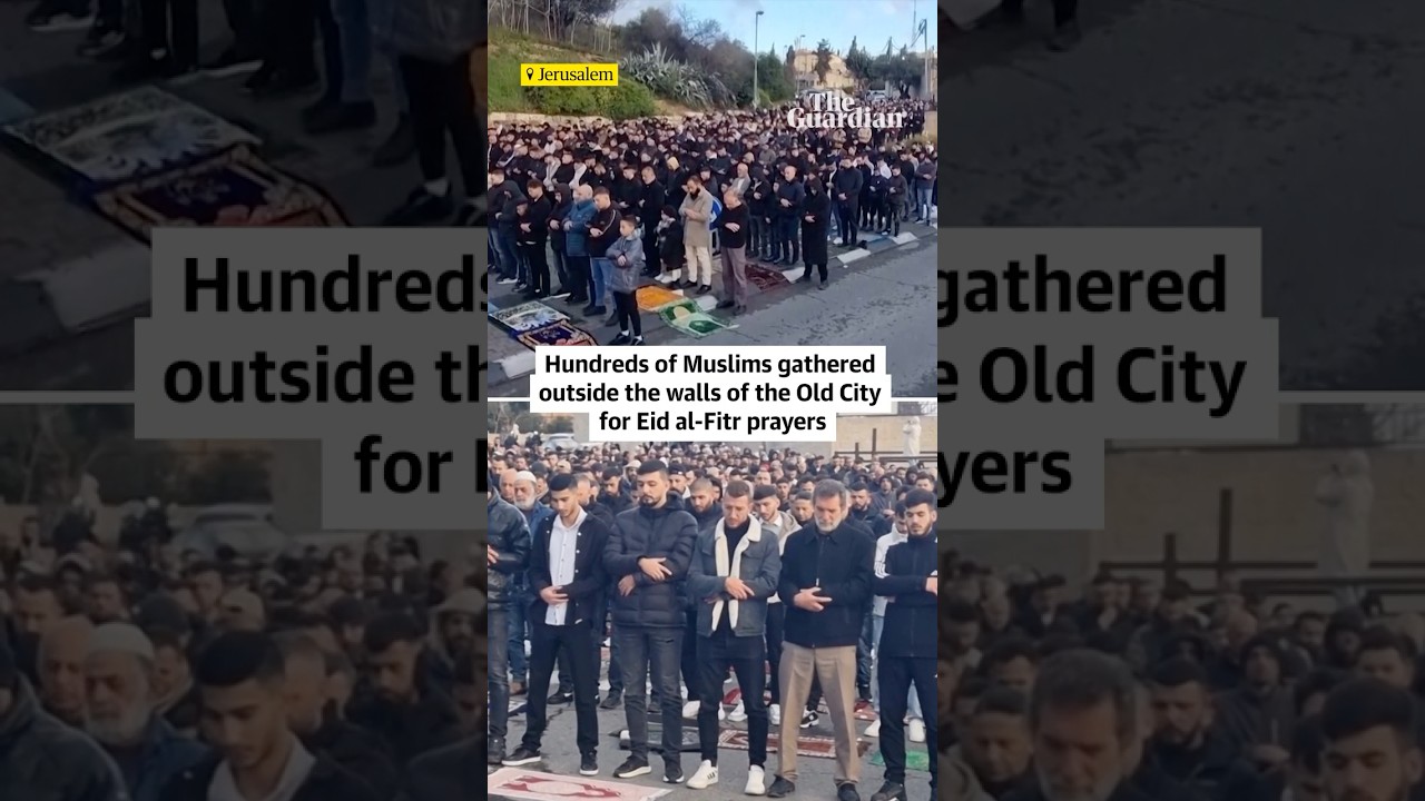Palestinians forced to pray in street after Israeli authorities close al-Aqsa mosque at Eid