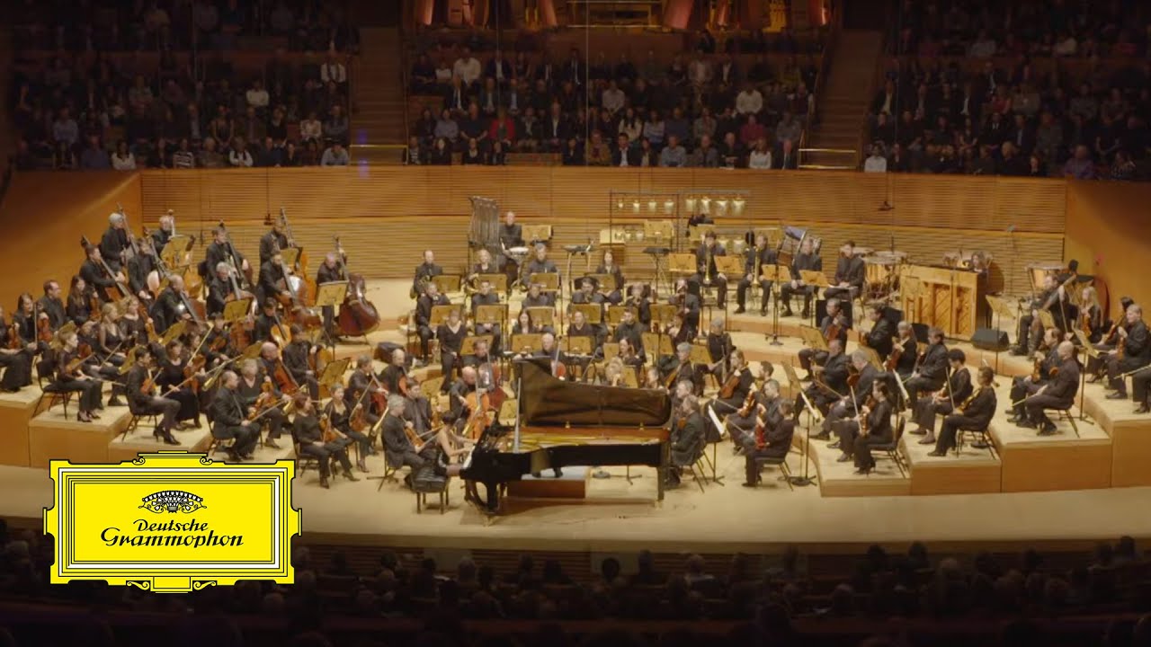 Gustavo Dudamel, Yuja Wang & LA Phil &ndash; Adams: I. Gritty, Funky, But in strict Tempo