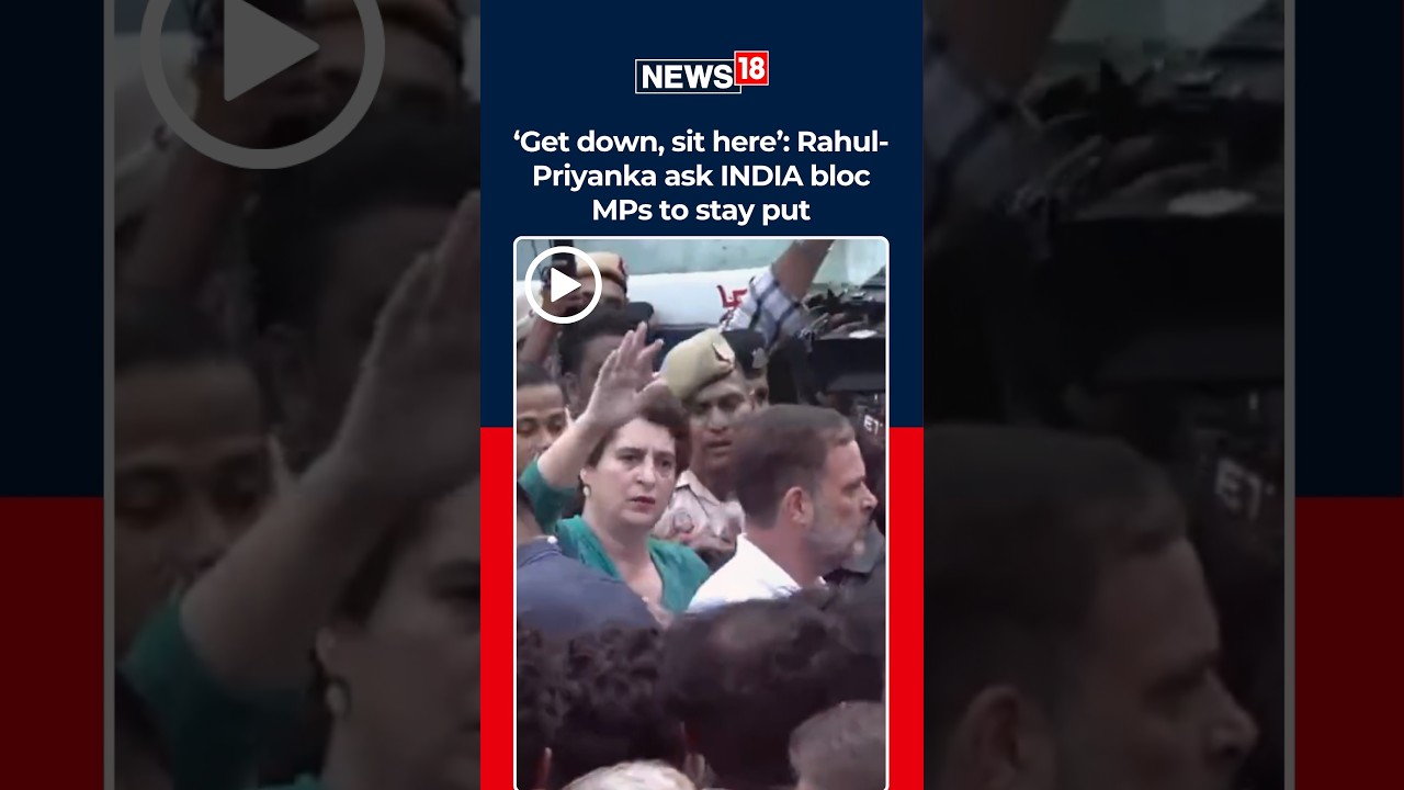 DELHI: Rahul, Priyanka Gandhi Get Off Bus As INDIA Bloc Protest Hits Roadblock | N18S