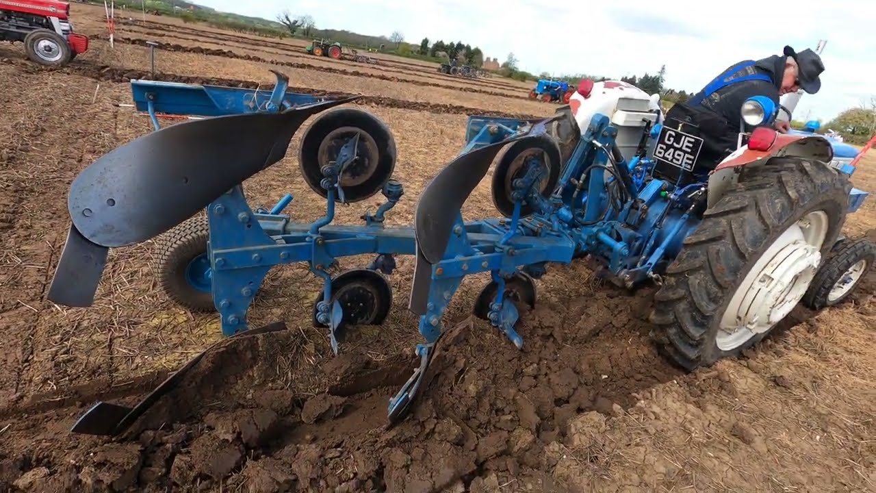 1967 Ford 4000 3.3 Litre 3-Cyl Diesel Tractor (55 HP) with Ransomes 2 Furrow Reversible Plough