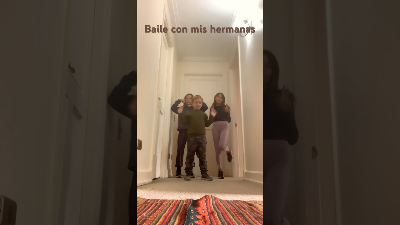Baile con mis hermanas (Nina Vlog y Bianca.youtube)