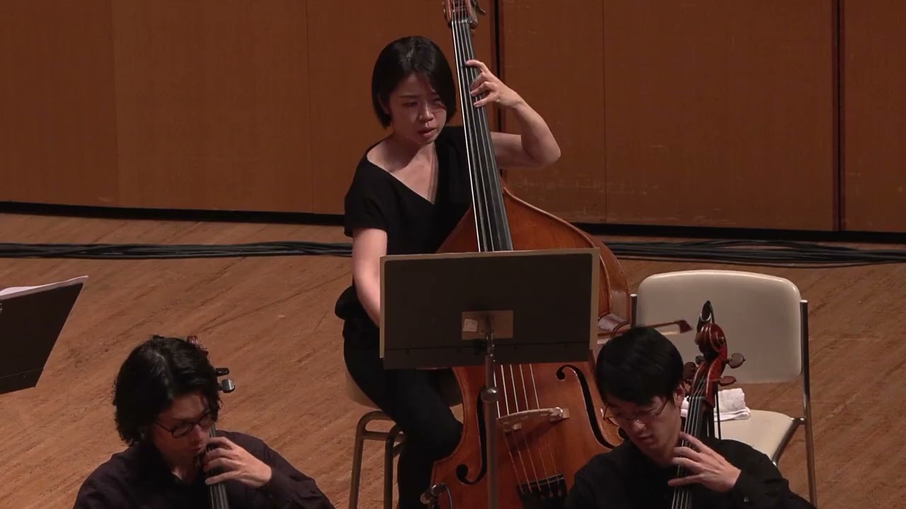 板倉康明：川面の煌めき／Yasuaki Itakura: REFLET DANS LE FLEUVE