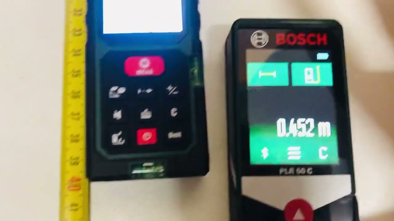 Telemetrul Bosch PLR 50 C vs Parkside PLEM 50 C2