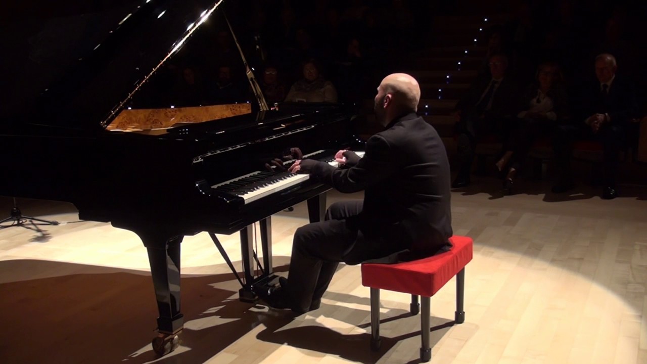 Alessandro Deljavan: Schubert, Sonata in la minore, D.784 I