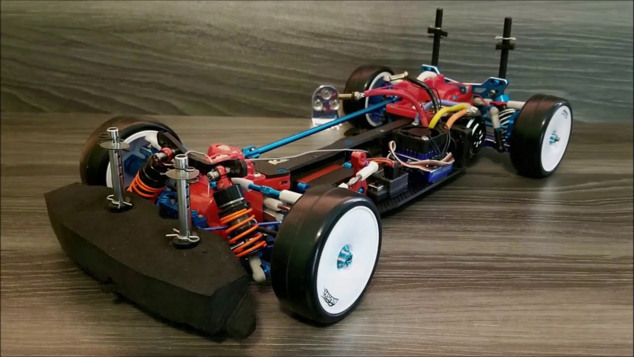 TAMIYA TA01 EVO XV4 test run vs VBC Wildfire