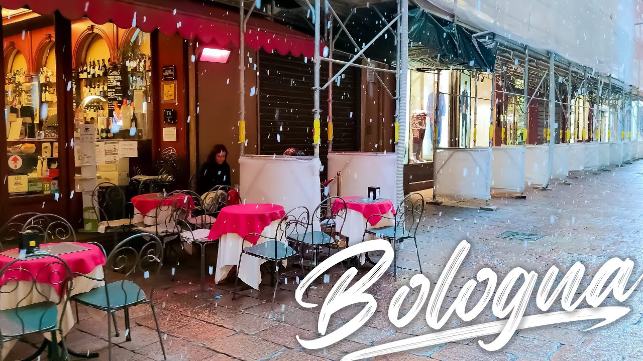 SNOW-COVERED BOLOGNA. Italy - 4k Walking Tour around the City - Travel Guide. trends, moda #Italy