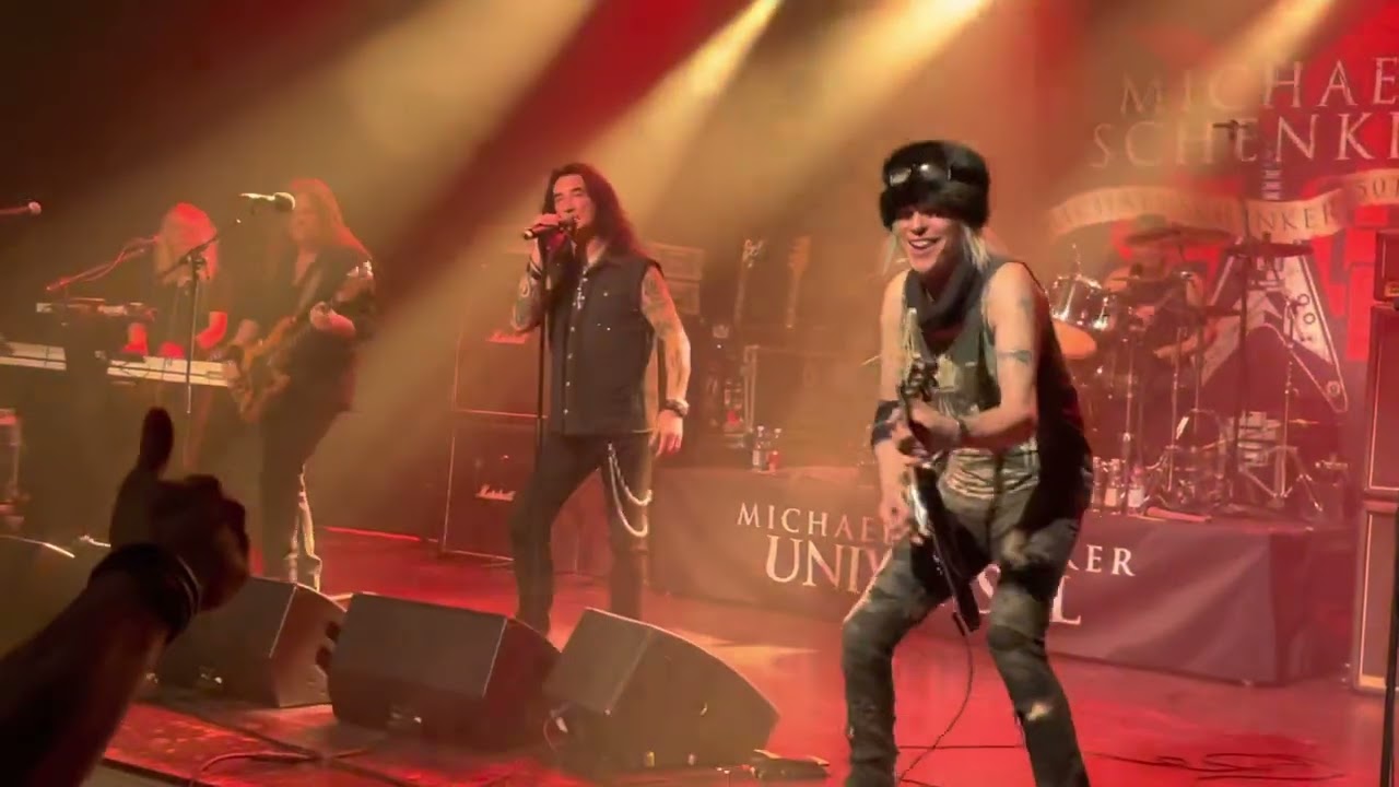 Michael Schenker Group: Looking For Love (live)