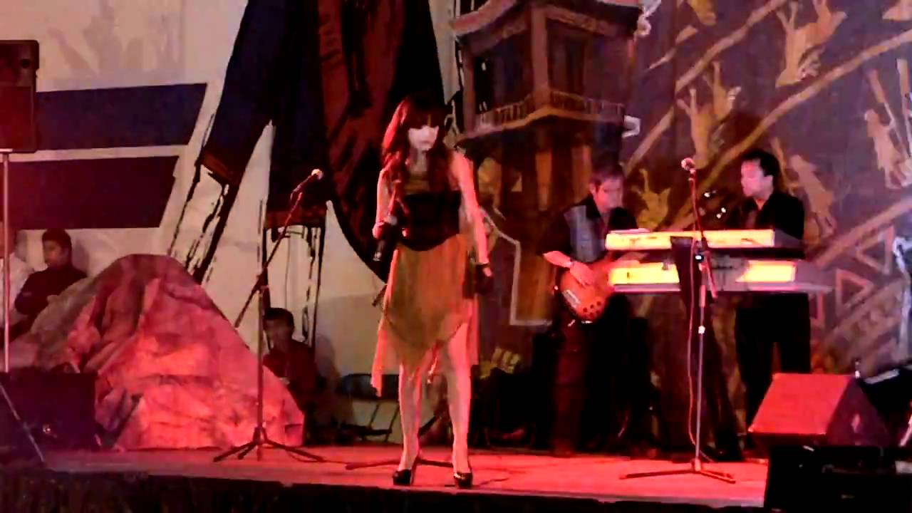 Don't Know Why by Trish (live)