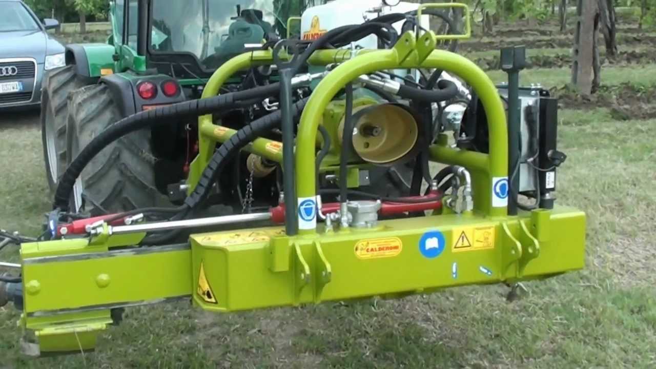 UNICA  CALDERONI  DISCHI  SCALZATORI  TRATTORE FERRARI VIGNETO   UNICA   CALDERONI   VINEYARD.wmv